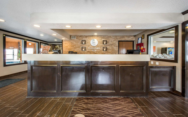 Comfort Inn Weirton - Steubenville