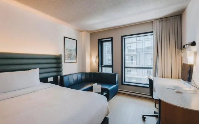 Hotel Le Dauphin Montreal Centre Ville