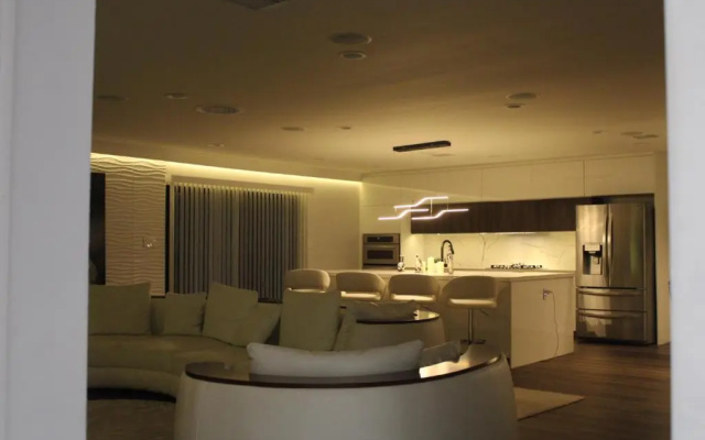 Pearl Beach Villa Huntington Beach