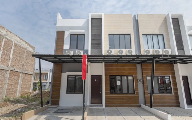 Vision Residence Karawang by OYO Rooms