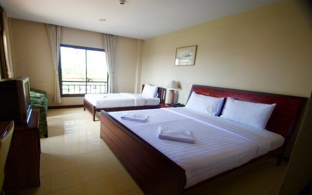 Baan Khun Poh Hotel