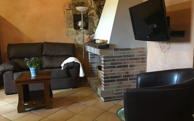 Masia Can Oller by Checkin