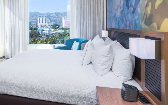 Отель Courtyard by Marriott Kingston, Jamaica Ямайка, Кингстон - отзывы, цены и фото номеров - забронировать отель Courtyard by Marriott Kingston, Jamaica онлайн комната для гостей