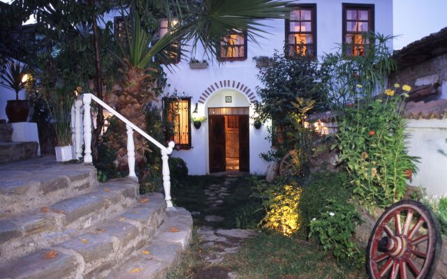 Hotel Sirince Evleri вид на фасад