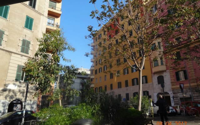 Laterano House