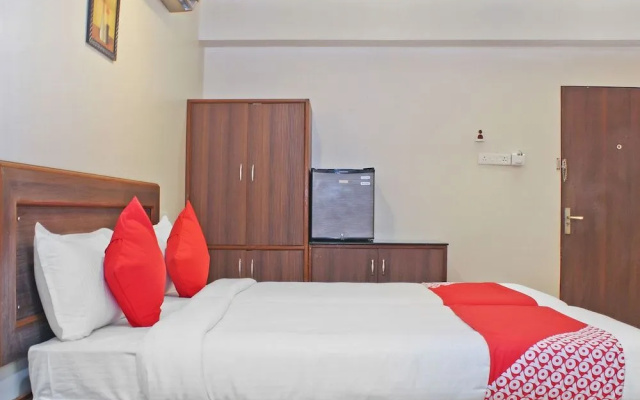 Hotel Jayratna