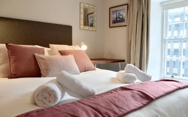 New Town Apartment Close to City Centre