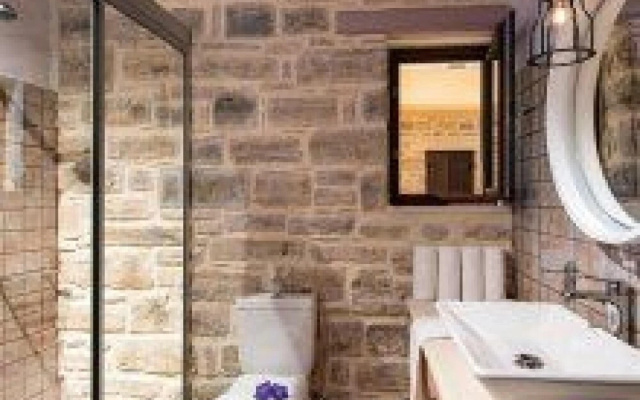 Phaistos Villas - Villa Dafne Poolside Gem