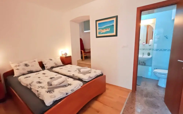 One Bedroom Apartment