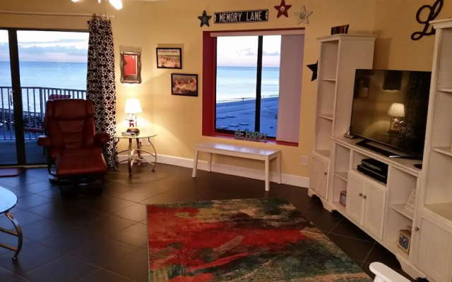 Beach Palms 409