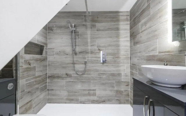 The Hadrian Apartment