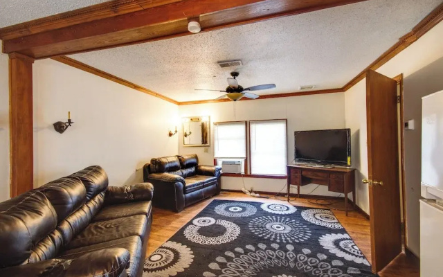 Comfy Hazlehurst Vacation Rental w/ Patio!