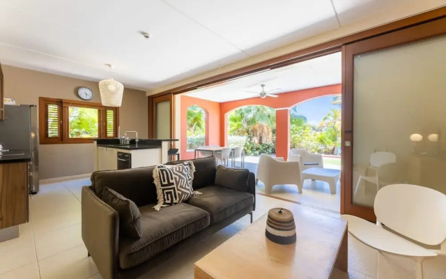 Spanish Water Apartments - Terrace
