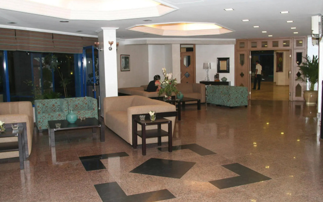 Elysee Beach Hotel