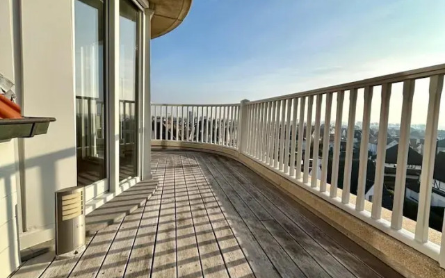 Duplex Apartment in Knokke by the Seawall