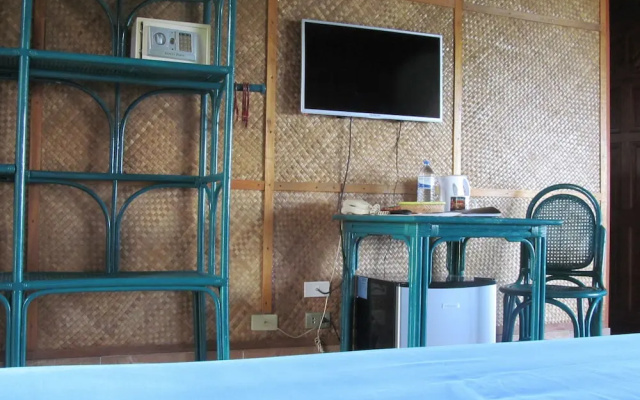Parrot Paradise Resort