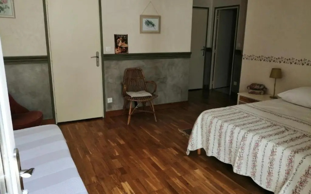 Spacieuse maison de village avec jardin patio
