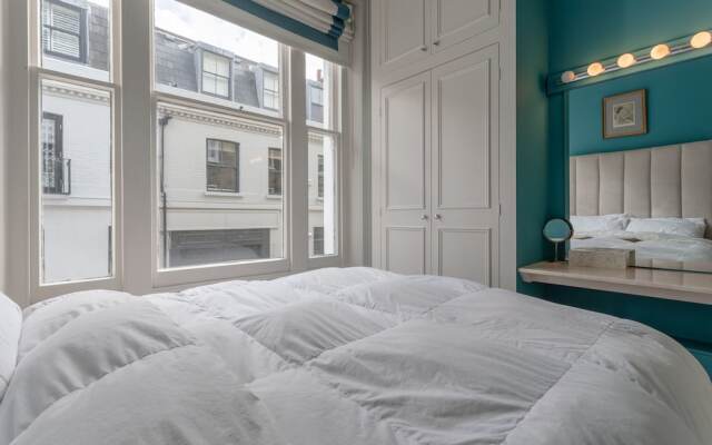Апартаменты Elegant Apartment In Central Kensington Лондон комната для гостей