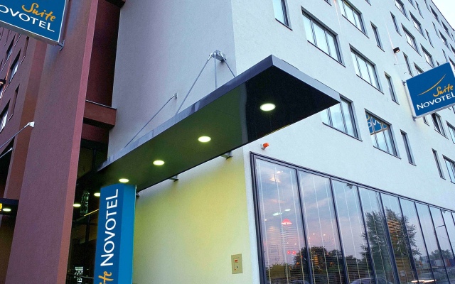 Hotel Novotel Suites Wien City Donau вид на фасад