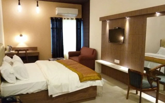 Hotel Shubhra Grand