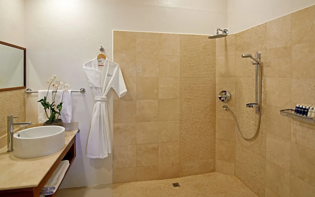 Calabash Hotel