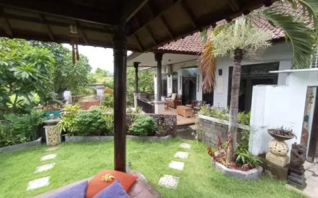 Khrisna Sunrise Homestay Tulamben