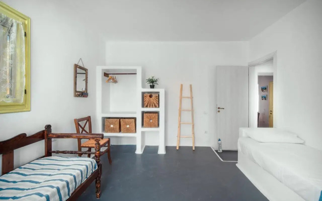Livas Residence