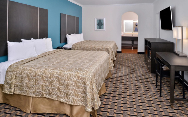 Regency Inn and Suites