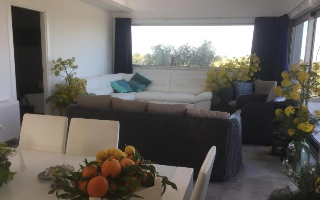 VILLA DEL SOLE con piscina
