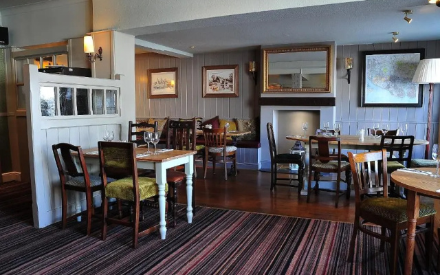 Red Lion Hotel by Greene King Inns
