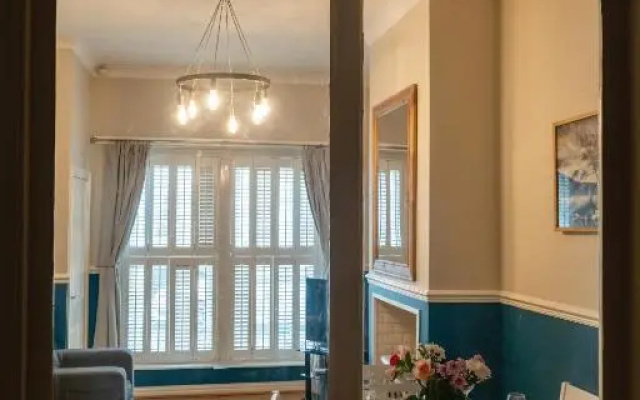 Blue Anchor House