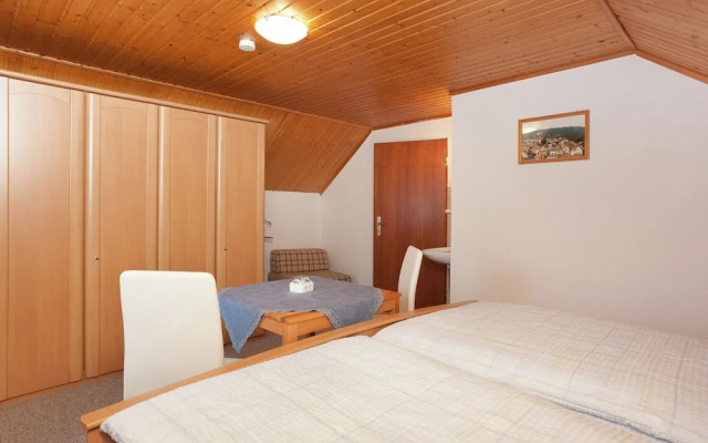 Comfortable Apartment in Polle Near the Forest