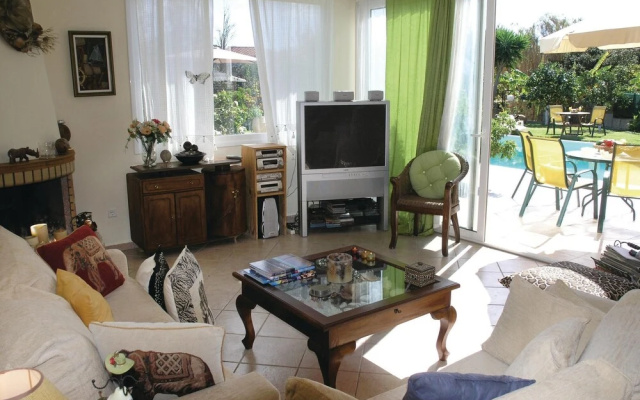 Amazing Home in Methoni Messinia With Wifi and 4 Bedrooms