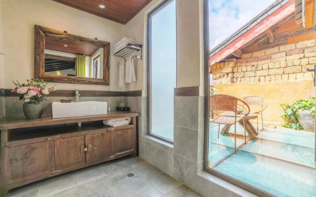 Lijiang Shuhe Xin Huifeng Resort Hotel