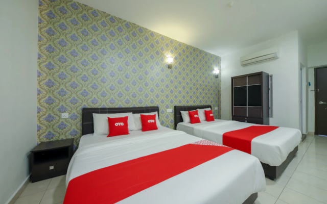 OYO 89497 Dream Nur Hotel