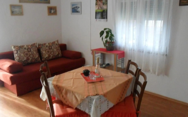 Ralje - 100m from the sea & free parking - A1(2+1)