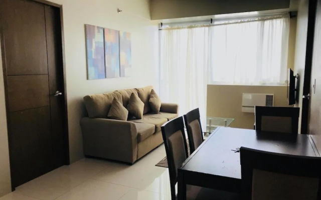 One Palmtree - 2BR Across Airport