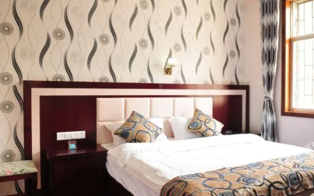 Chenghong Hotel