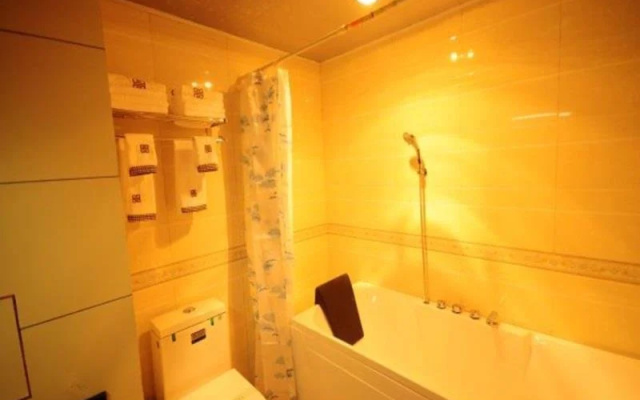 The Bog-Garden Hotel Lhasa