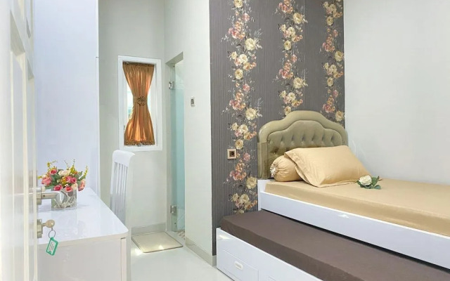 Guesthouse Putri Griya Fikarda