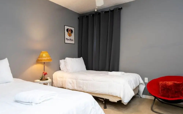 4697 Comfortable 7BD House