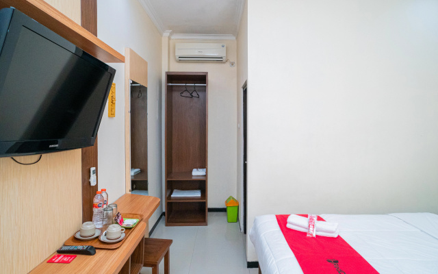 RedDoorz Plus Syariah @ Jalan Dokter Wahidin Bojonegoro