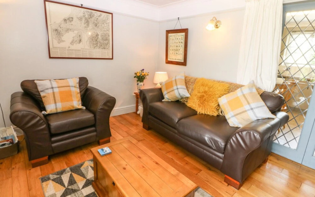 Lon Goch Cottage