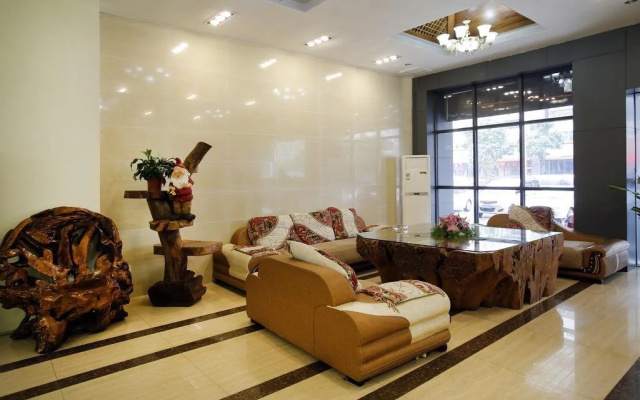 Guangzhou Chen Long Hotel (Da Shi)