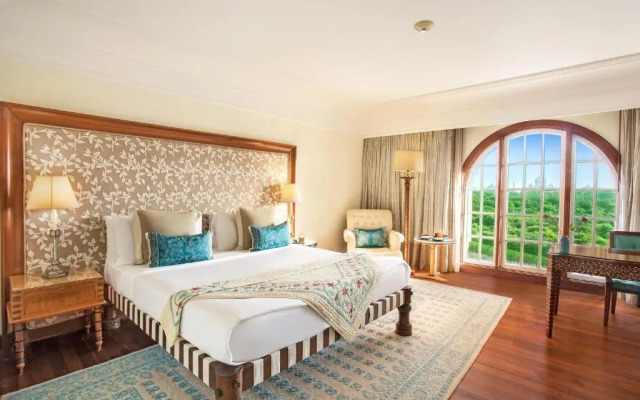 The Oberoi Amarvilas, Agra