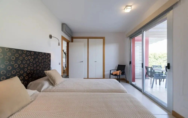 Villa in Maspalomas With Heated Pool & Golf Views