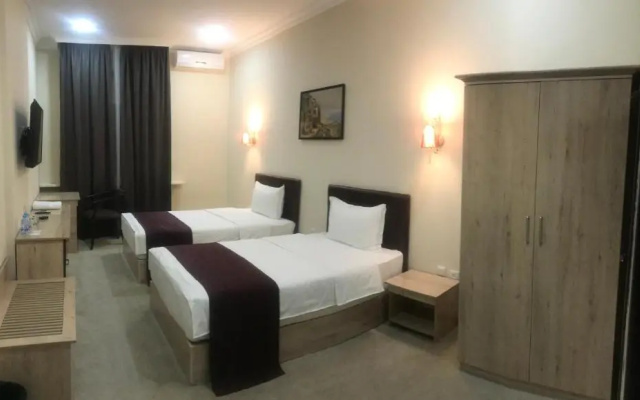 Karavan Street Hotel