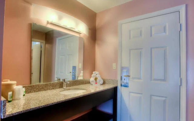 The Beaucatcher – A Boutique Motel