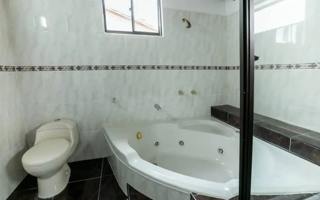 Disfruta de la comodidad como un Hotel 5 Estrellas