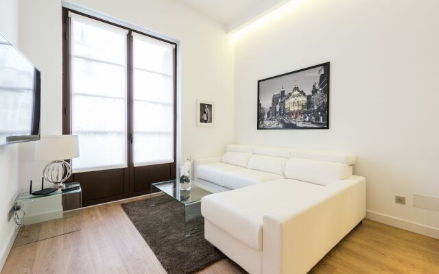 Отель Malasaña Plaza - MADFlats Collection комната для гостей
